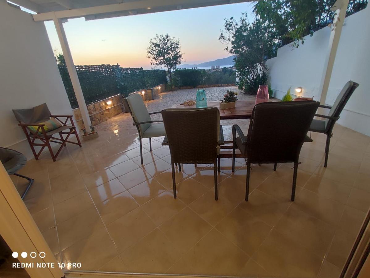 Andrew'S Sunset View Apartment Loutráki Esterno foto