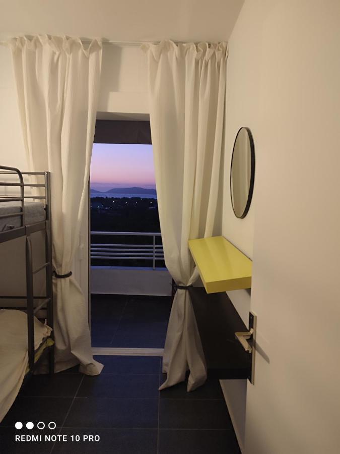 Andrew'S Sunset View Apartment Loutráki Esterno foto