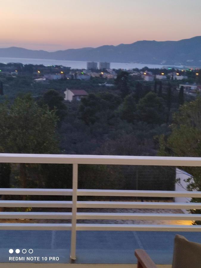 Andrew'S Sunset View Apartment Loutráki Esterno foto