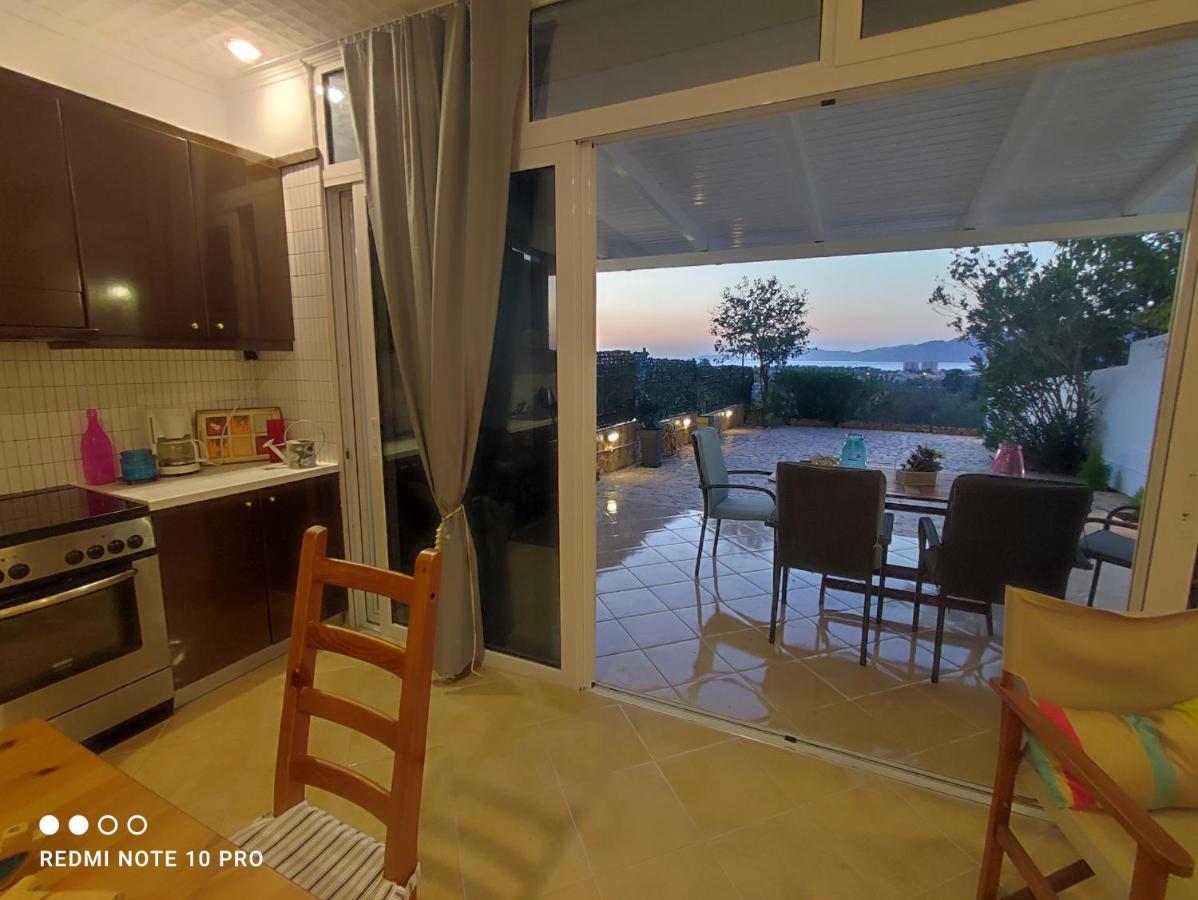 Andrew'S Sunset View Apartment Loutráki Esterno foto